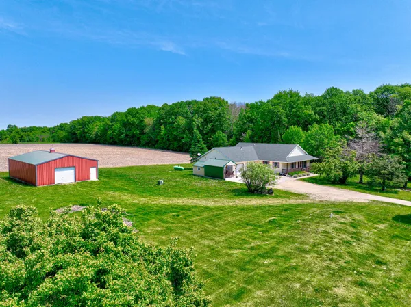 $525,000 | W5516 690th Avenue, Beldenville, WI 54003