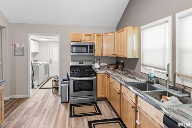 $132,000 | 416 South Maple Street, Salem, IL 62881