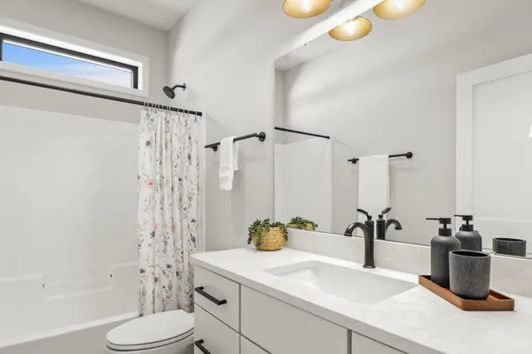 $1,125,000 | 2993 London Cottage Grove, Cottage Grove, WI 53527