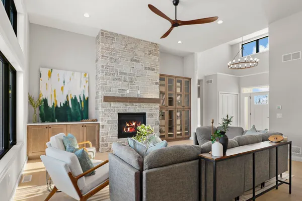 $1,125,000 | 2993 London Cottage Grove, Cottage Grove, WI 53527