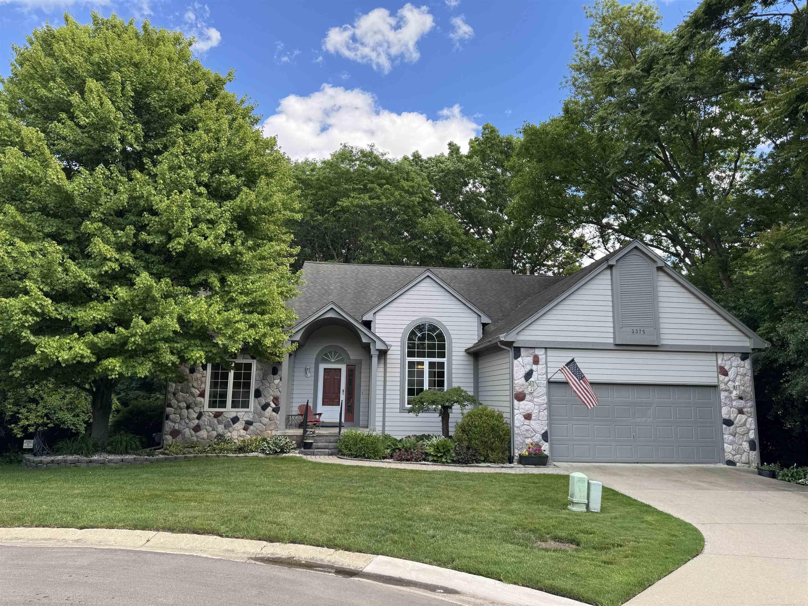 3375 Fairgrove Terrace, Unit #27 Rochester Hills, MI 48309 - Photo 1 of 41