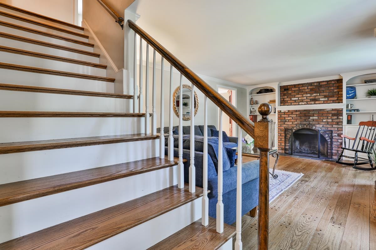 10 Sharon Road Windham, NH 03087 - Photo 23 of 37