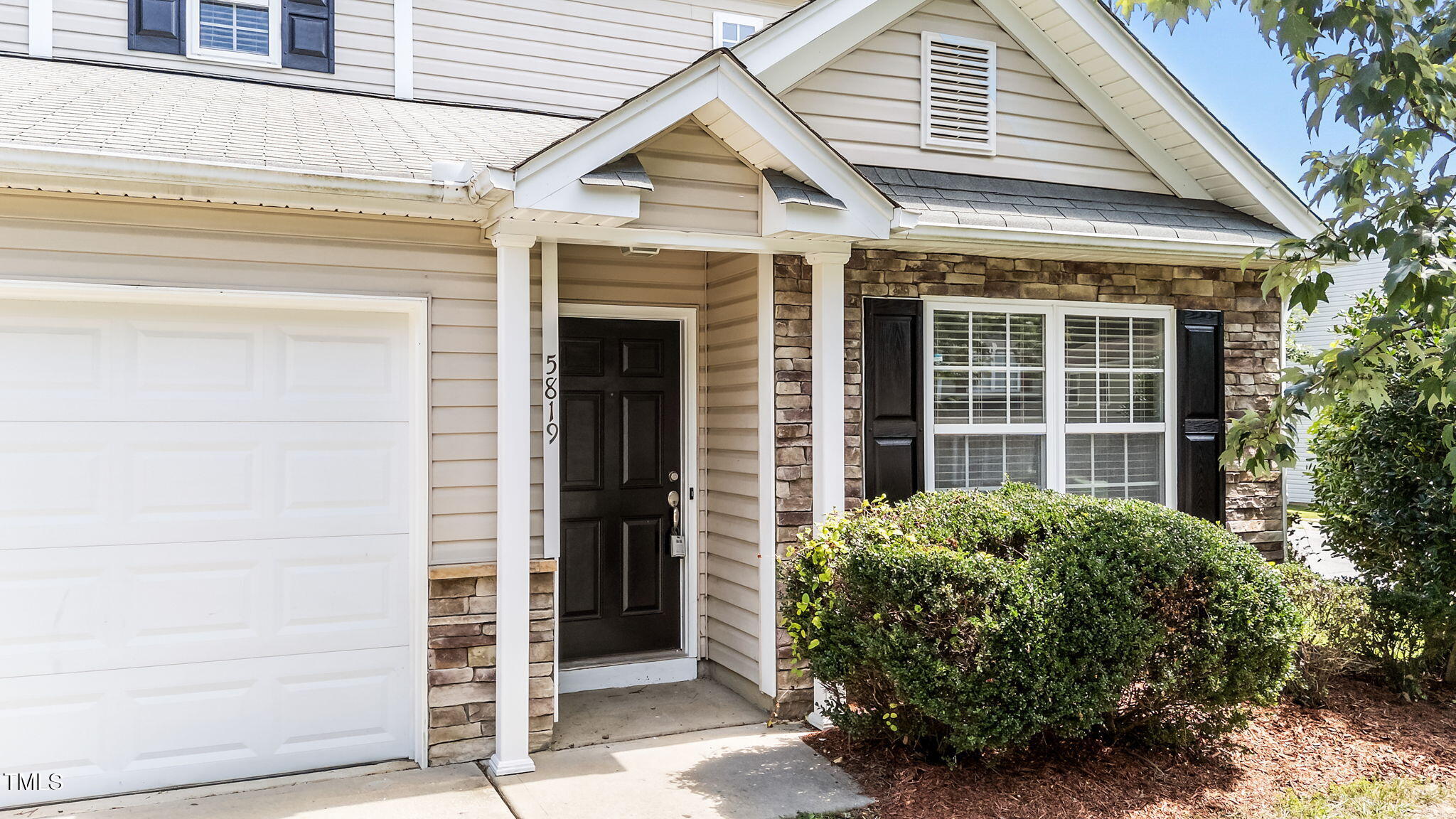 5819 Finestra Way Raleigh, NC 27610 - Photo 9 of 47 2-web-or-mls-DJI_20250718112456_0220_D
