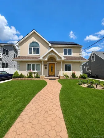 $975,000 | 3311 2nd Street, Oceanside, NY 11572