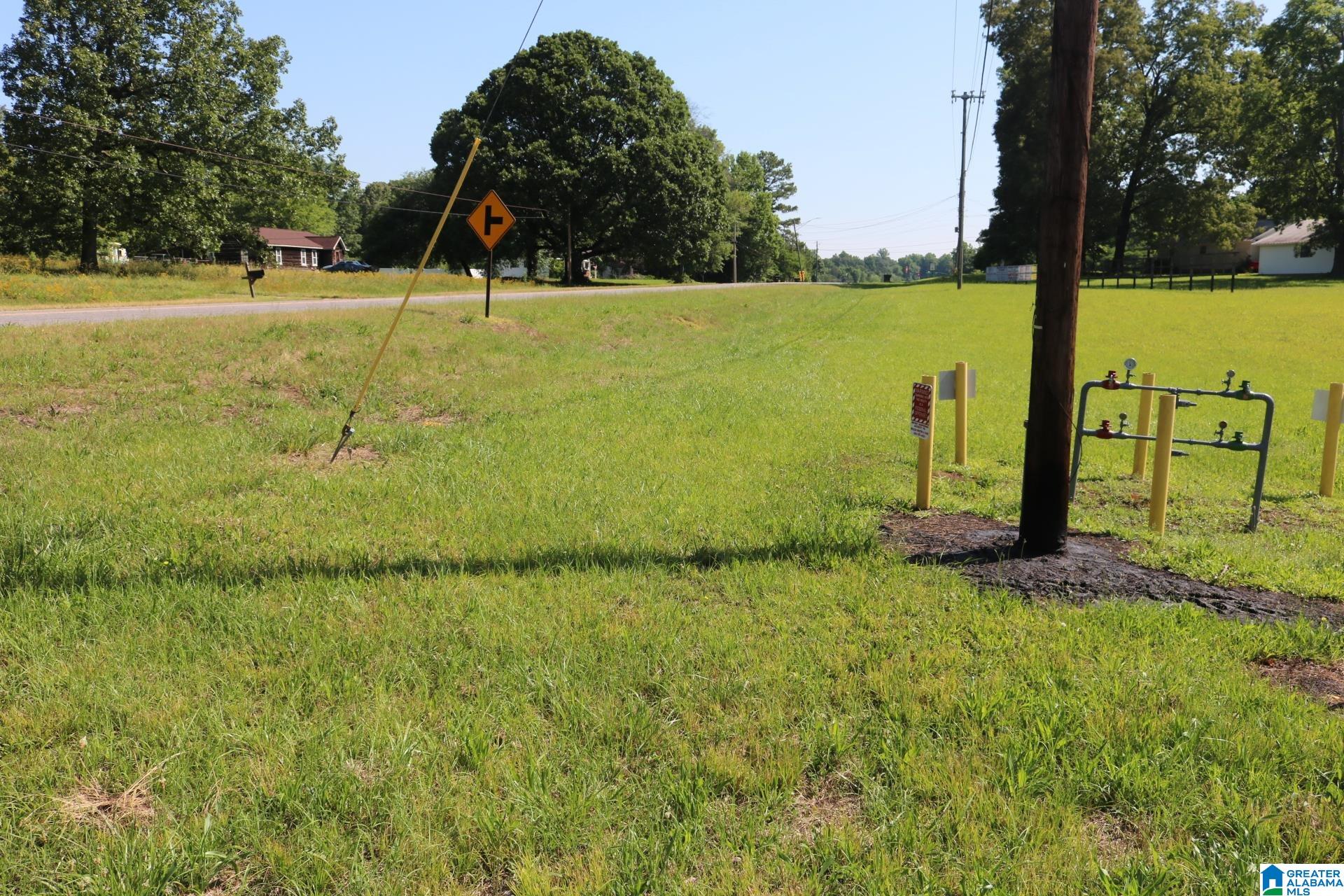 5064 Birmingport Road Mulga, AL 35118 - Photo 2 of 6