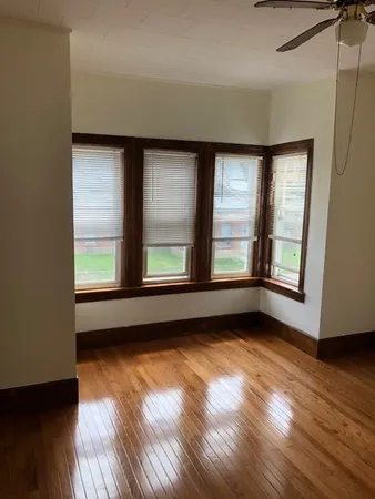 $2,000 | 117 Thomas Street, Unit 2, Fall River, MA 02723