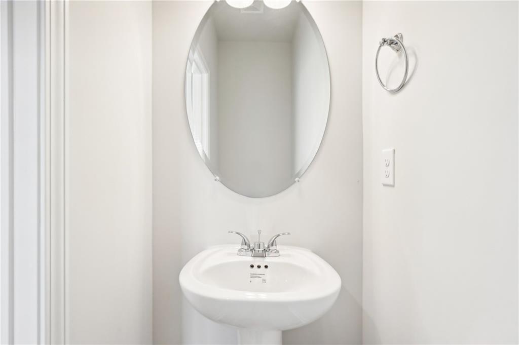 3031 Viewpark Circle Conyers, GA 30013 - Photo 36 of 39