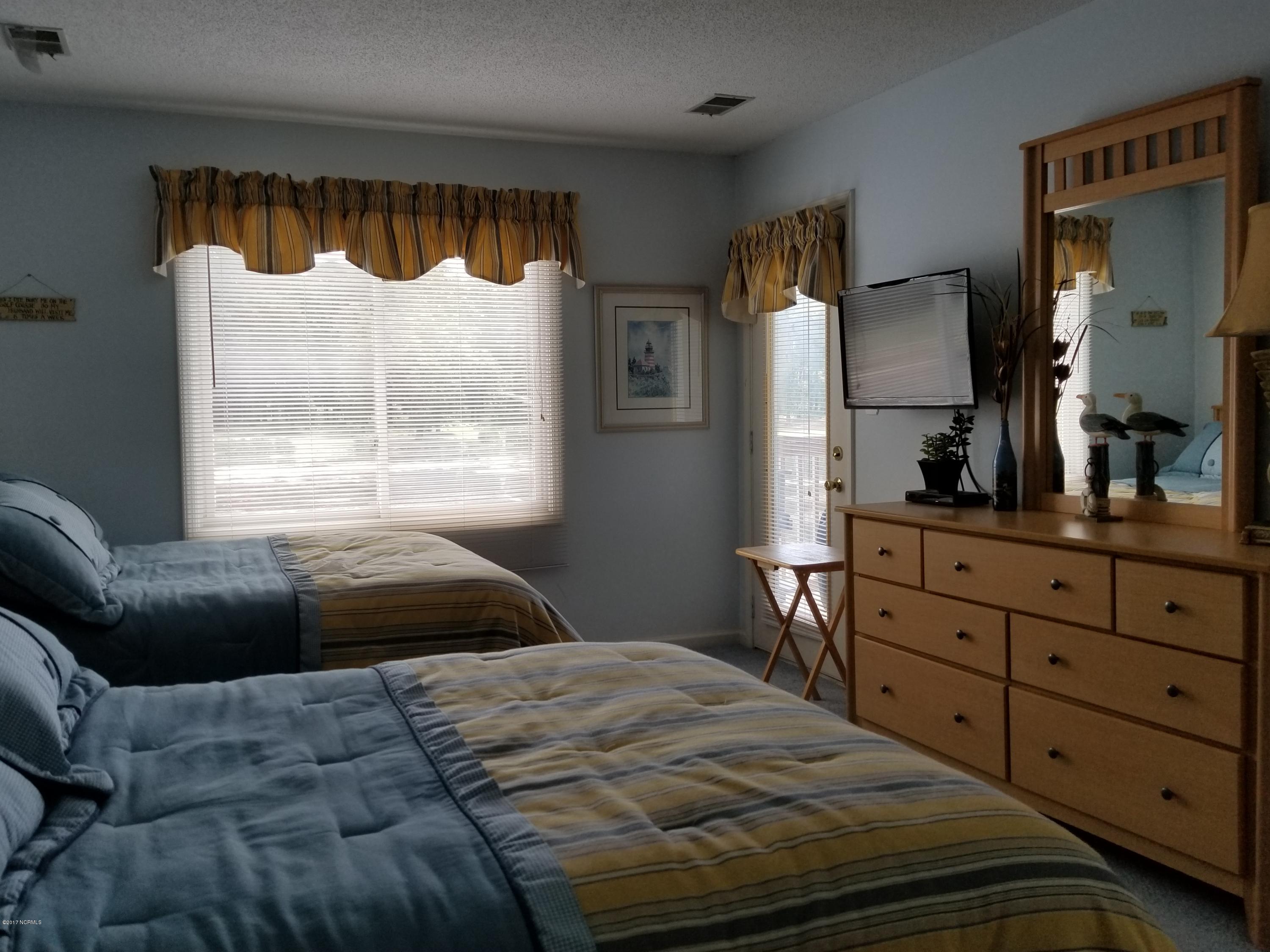 811 Colony Place Southwest, Unit D Sunset Beach, NC 28468 - Photo 12 of 22 20170521_121742