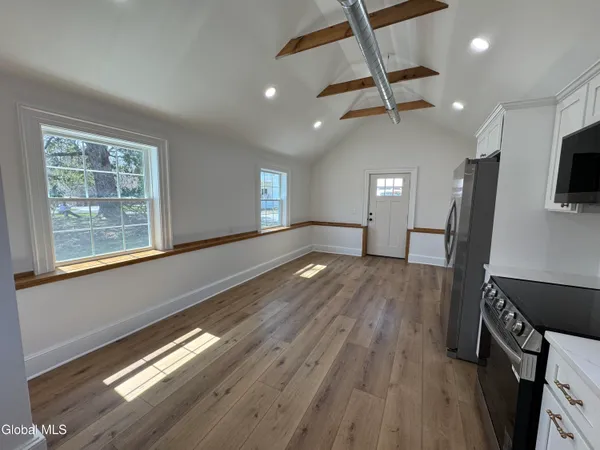 $2,500 | 675 Mac Elroy Road, Clifton Park, NY 12019