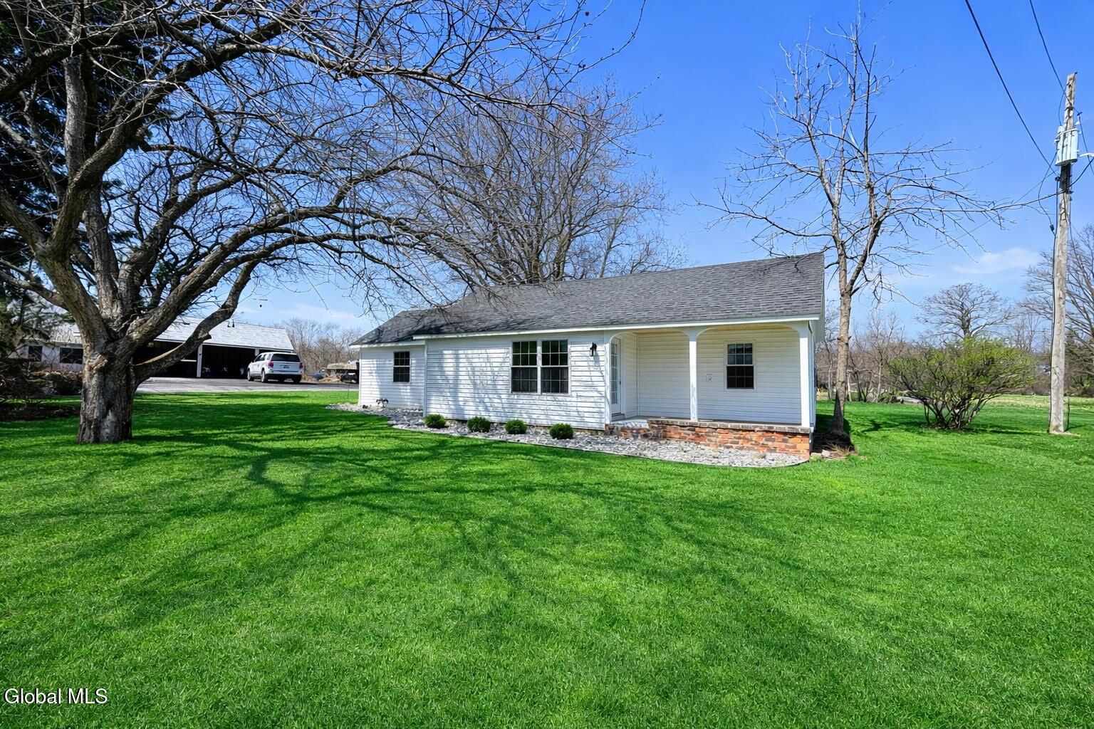 675 Mac Elroy Road Clifton Park, NY 12019 - Photo 2 of 54 Lawn & Snowcase Included!