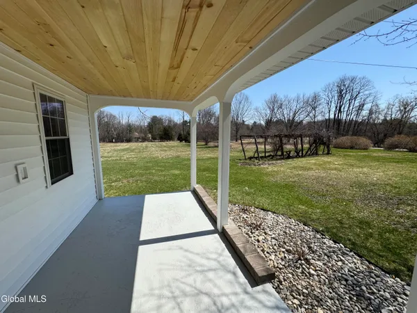 $2,500 | 675 Mac Elroy Road, Clifton Park, NY 12019