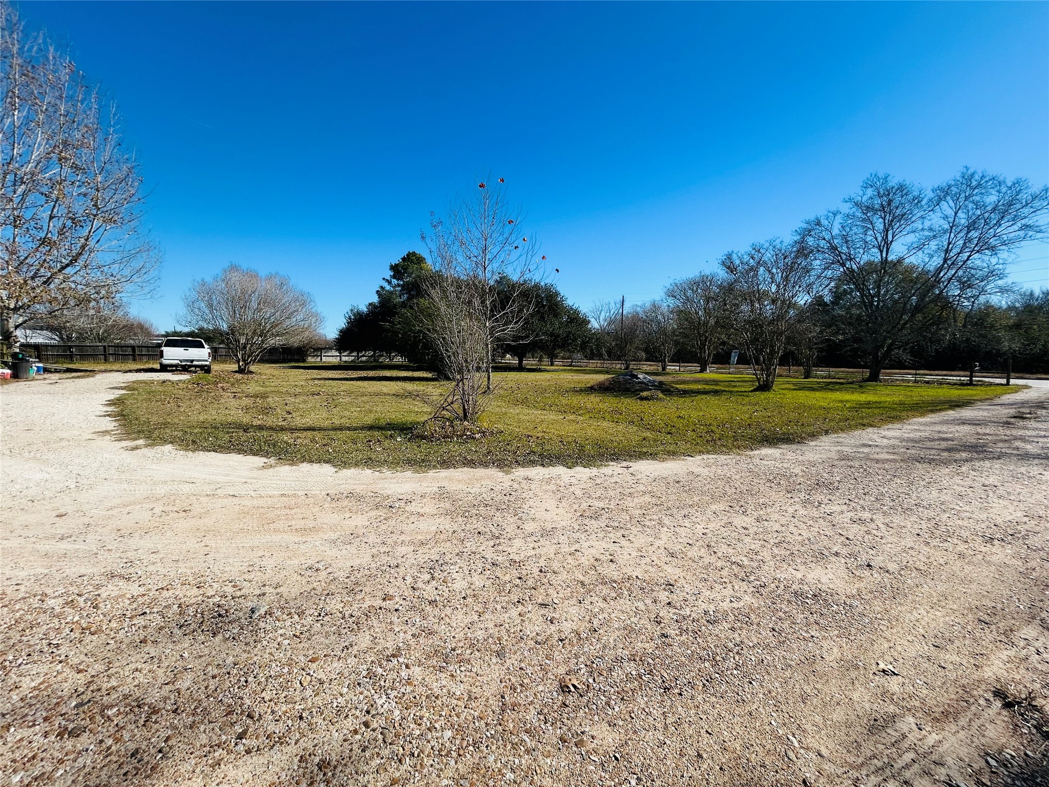 8879 Bailey Road Pearland, TX 77578 - Photo 14 of 17 a view of a yard in front of the house