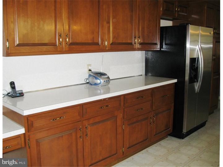 3971 Lilac Road Allentown, PA 18103 - Photo 8 of 17 Gallery Image 8