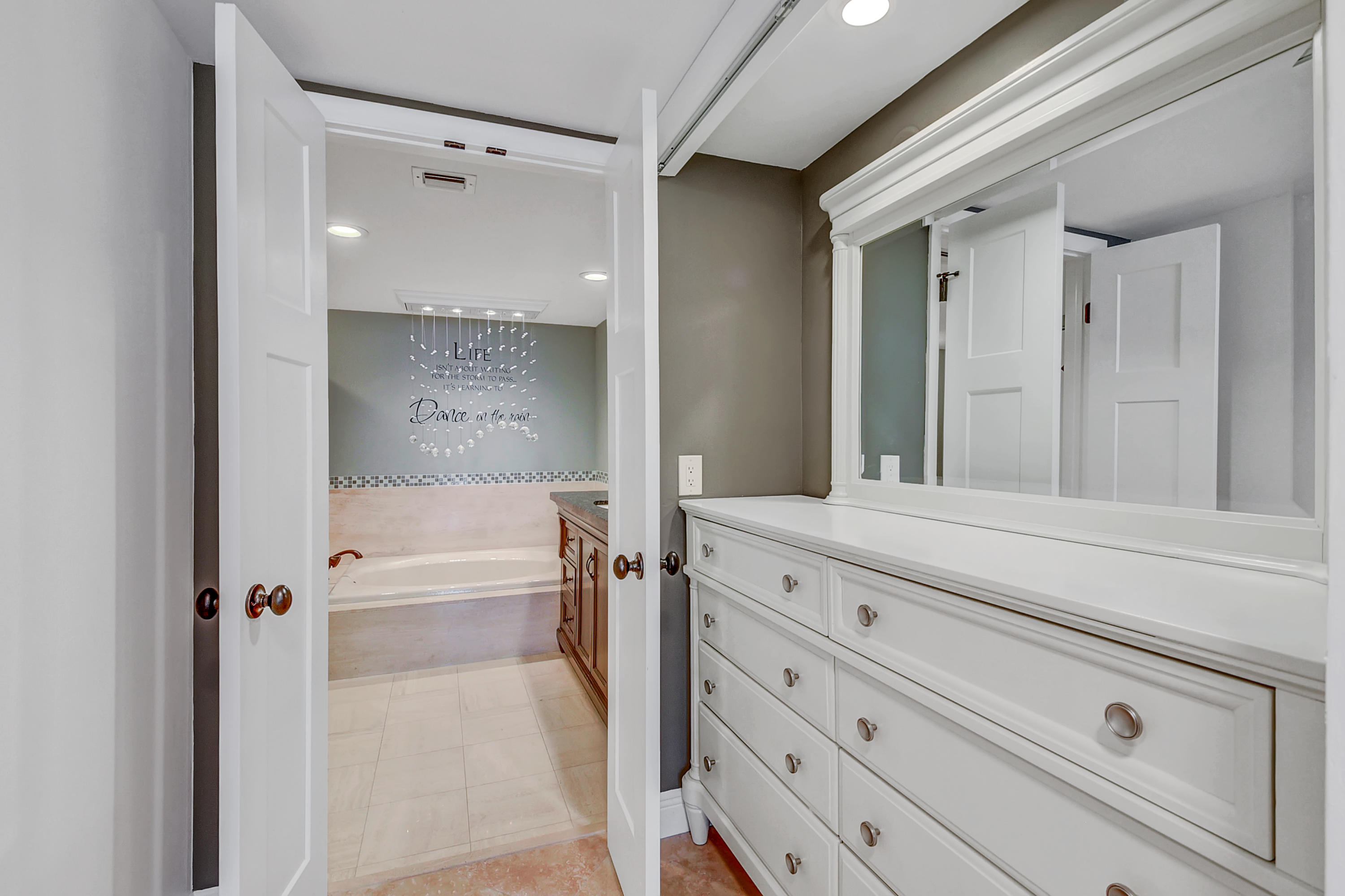 4201 North Ocean Boulevard, Unit 1608 Boca Raton, FL 33431 - Photo 19 of 50 DSC_5215_6_7_8_9