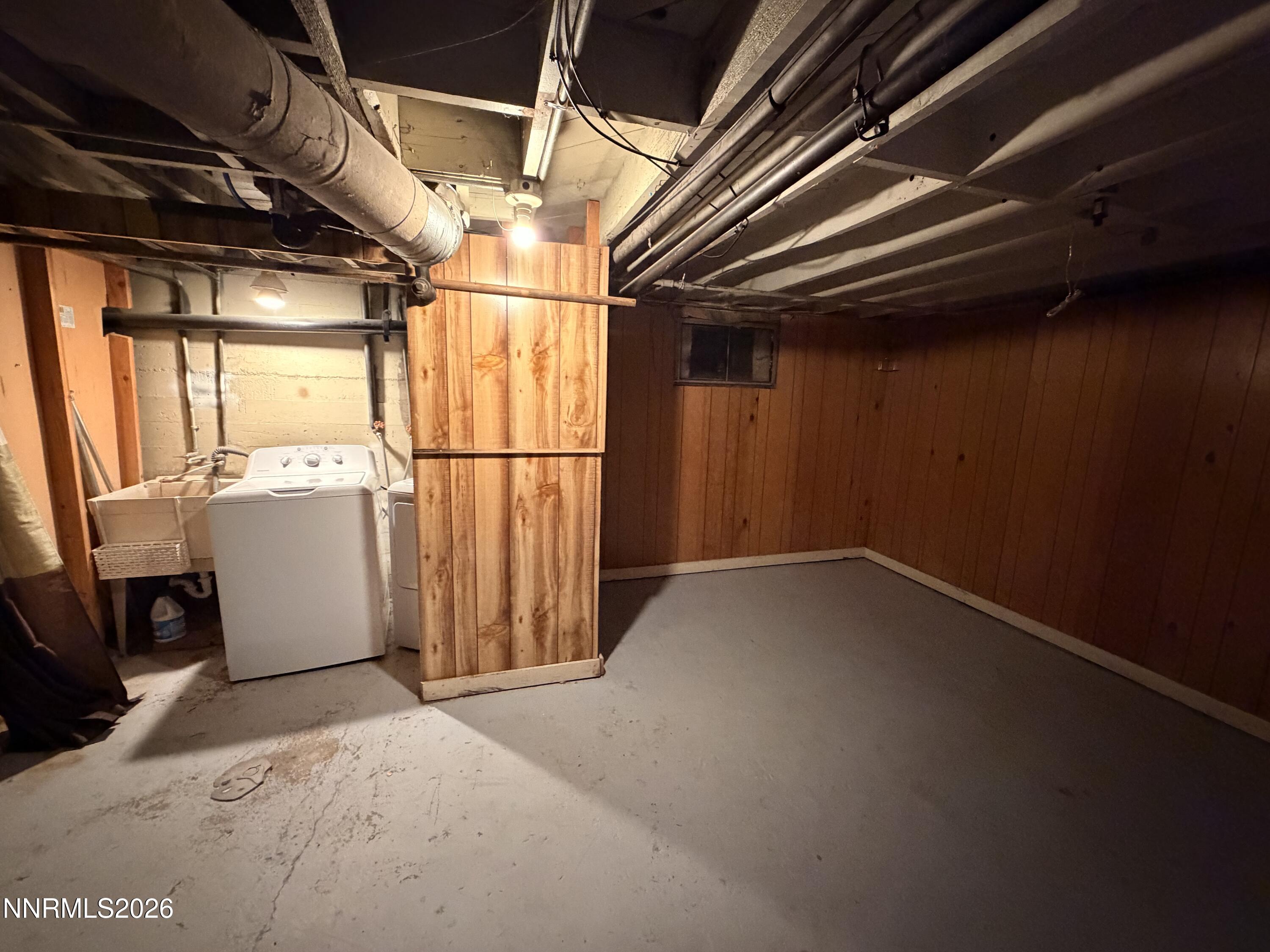 319 Thoma Street Reno, NV 89502 - Photo 16 of 20 2026-06-28 12.21.41