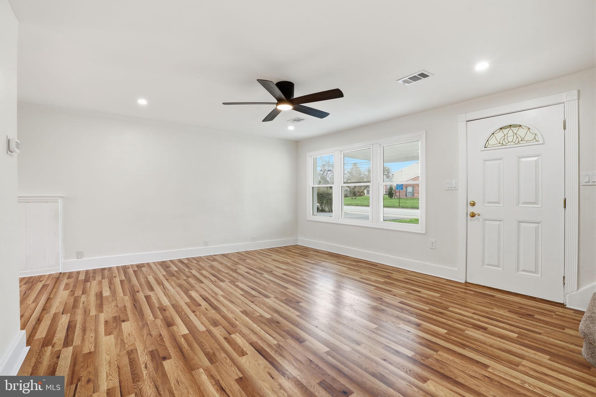 112 North Whitehall Road Norristown, PA 19403 - Photo 7 of 28