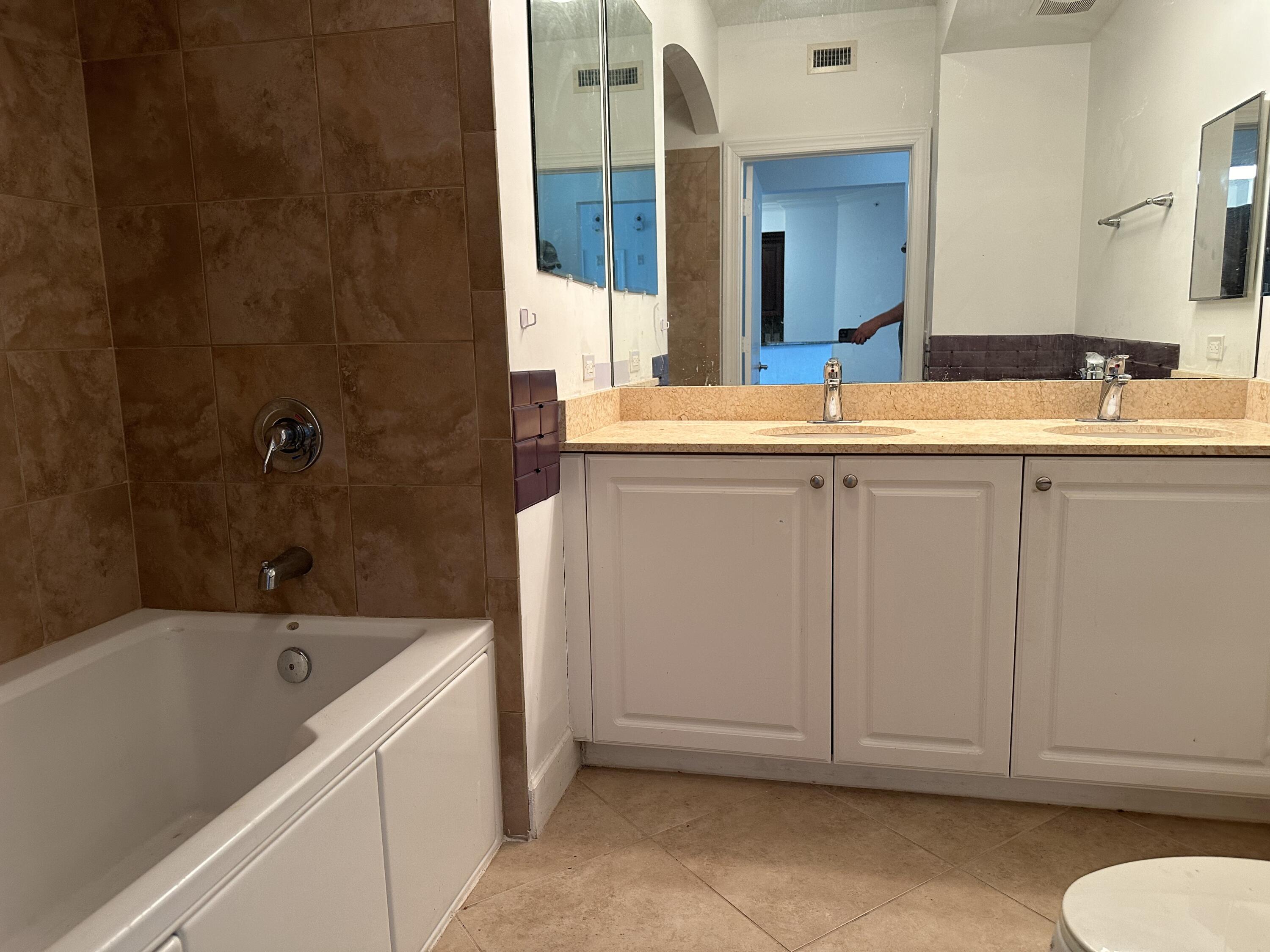 1660 Renaissance Commons Boulevard, Unit 2218 Boynton Beach, FL 33426 - Photo 21 of 47 11 2nd bathroom