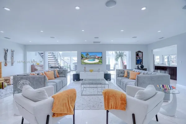 $38,000 | 13300 Biscayne Bay Terrace, North Miami, FL 33181