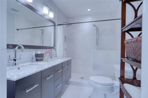 $38,000 | 13300 Biscayne Bay Terrace, North Miami, FL 33181