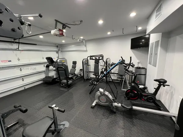 $38,000 | 13300 Biscayne Bay Terrace, North Miami, FL 33181