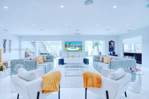 $38,000 | 13300 Biscayne Bay Terrace, North Miami, FL 33181