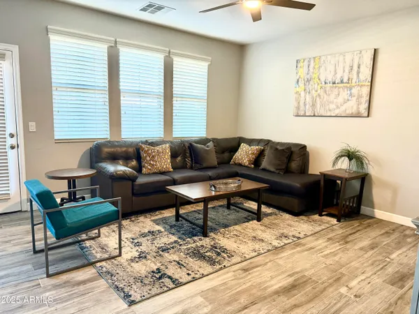 $3,350 | 3708 East Kerry Lane, Phoenix, AZ 85050