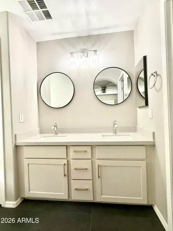 $3,250 | 3708 East Kerry Lane, Phoenix, AZ 85050