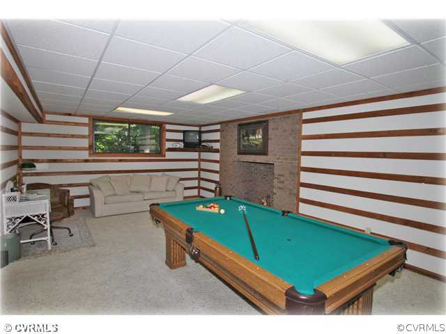 3181 East Brigstock Road Midlothian, VA 23113 - Photo 9 of 16 a room with pool table