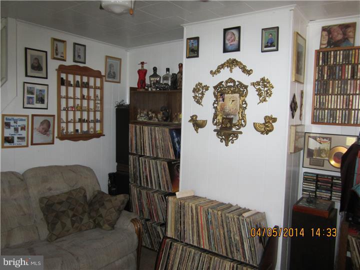 207 Main Street Hamilton, NJ 08620 - Photo 9 of 11 Gallery Image 9