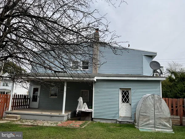 $196,000 | 28 North Nice Street, Frackville, PA 17931