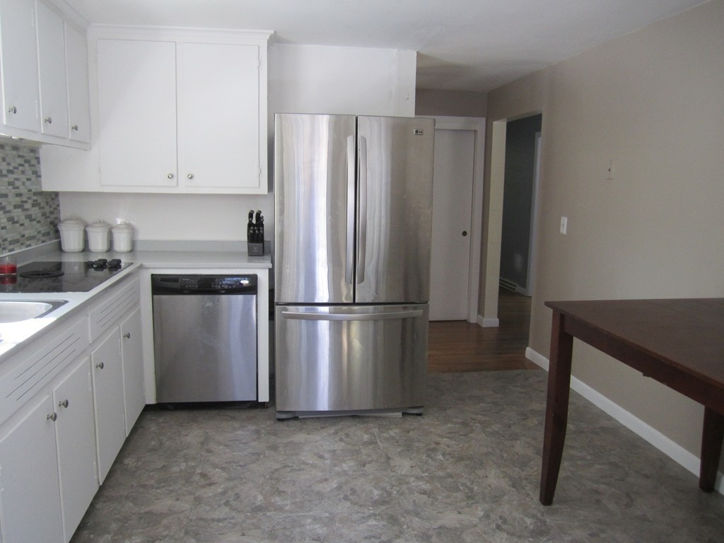 52 Forrest Road Westford, MA 01886 - Photo 6 of 20 Gallery Image 6
