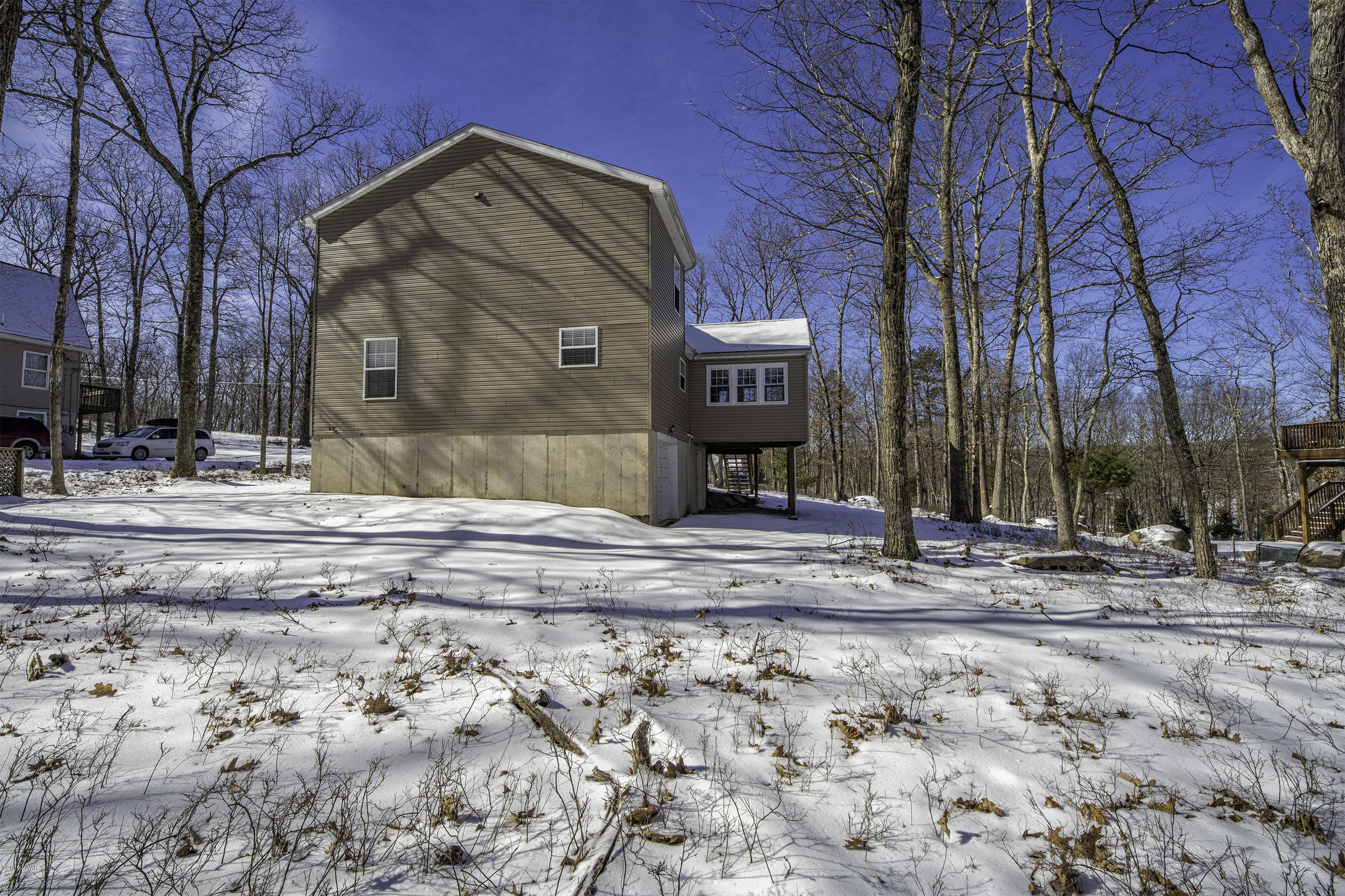 319 Lakeview Road Lackawaxen, PA 18435 - Photo 4 of 42 Rear View