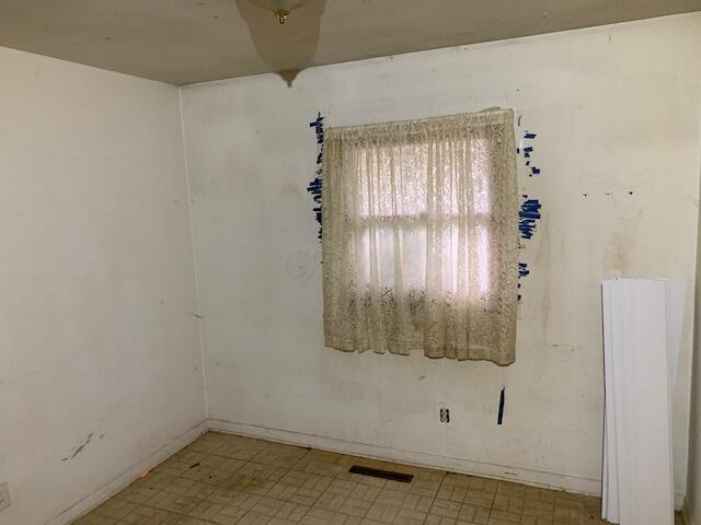 218 East Alcott Road Columbus, OH 43207 - Photo 16 of 19 12