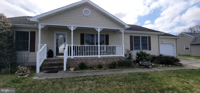 $2,600 | 16891 Essex Road, Lewes, DE 19958