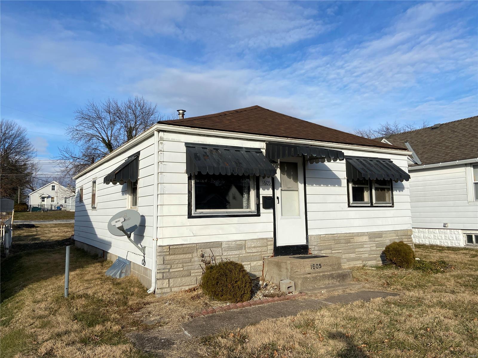 1605 Maple Street Quincy, IL 62301 - Photo 1 of 15 Gallery Image 1