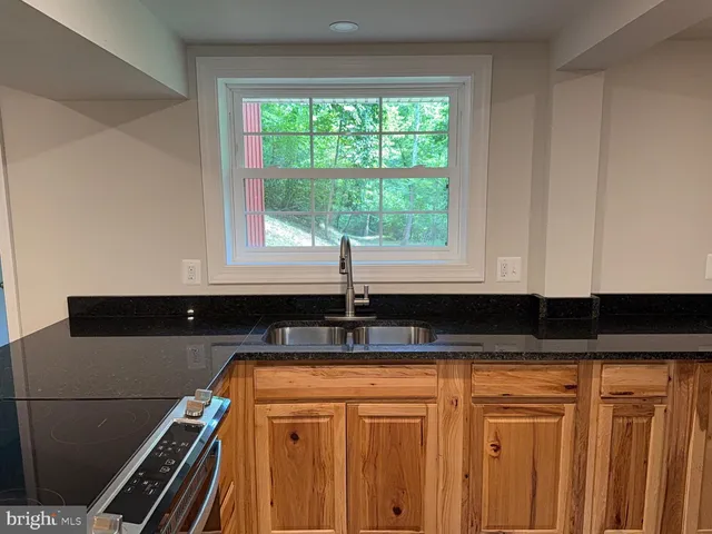 a view of utility room