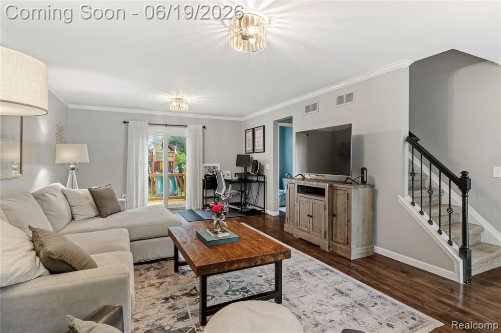 45209 Saltz Road Canton, MI 48187 - Photo 6 of 36