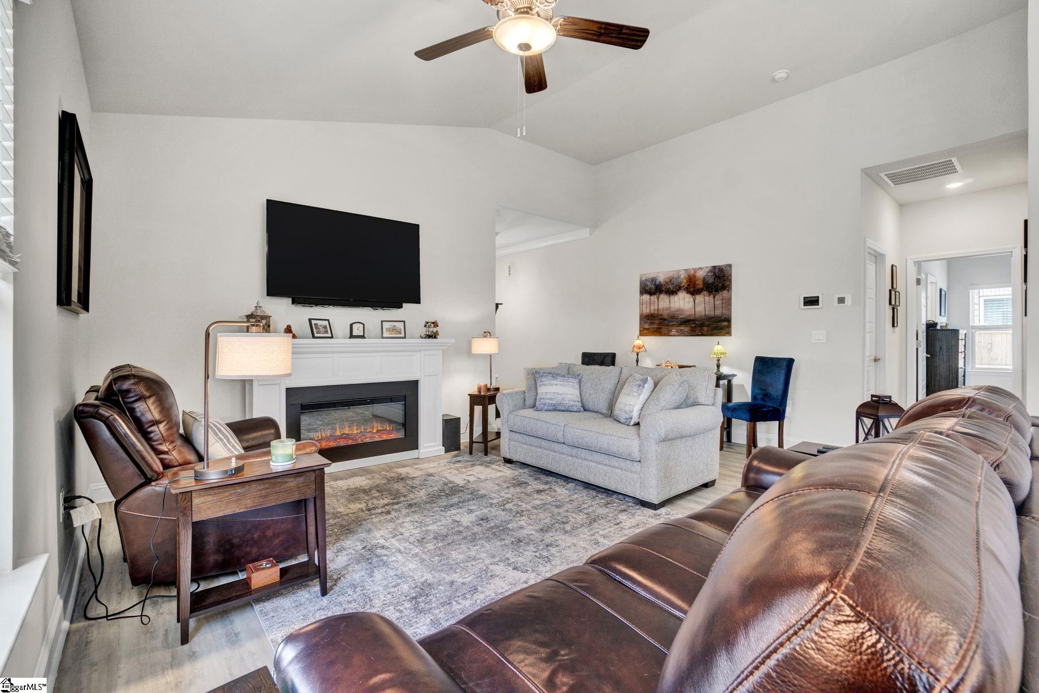 106 Red Holw Road Simpsonville, SC 29681 - Photo 7 of 44