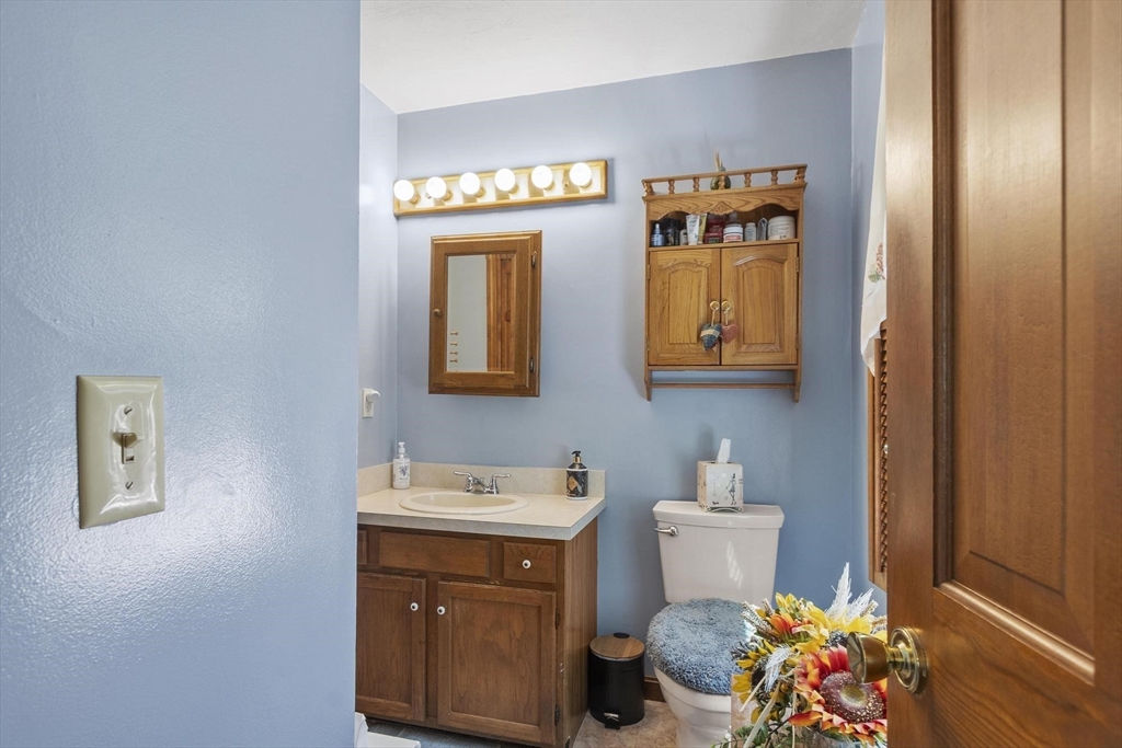 109 Hale Road Hubbardston, MA 01452 - Photo 36 of 41 Gallery Image 36