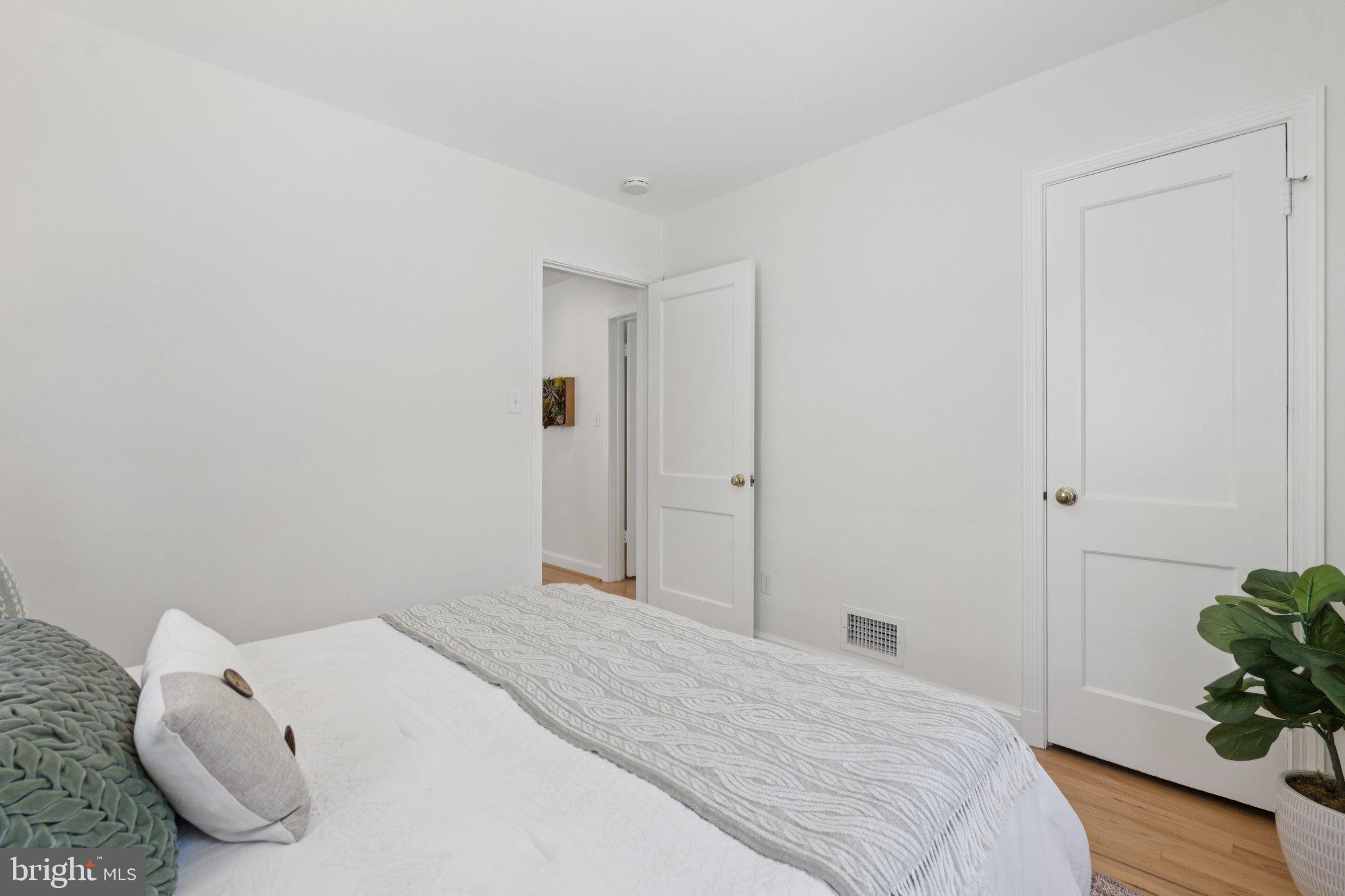 7808 Boston Avenue Silver Spring, MD 20910 - Photo 19 of 39 Bedroom 1