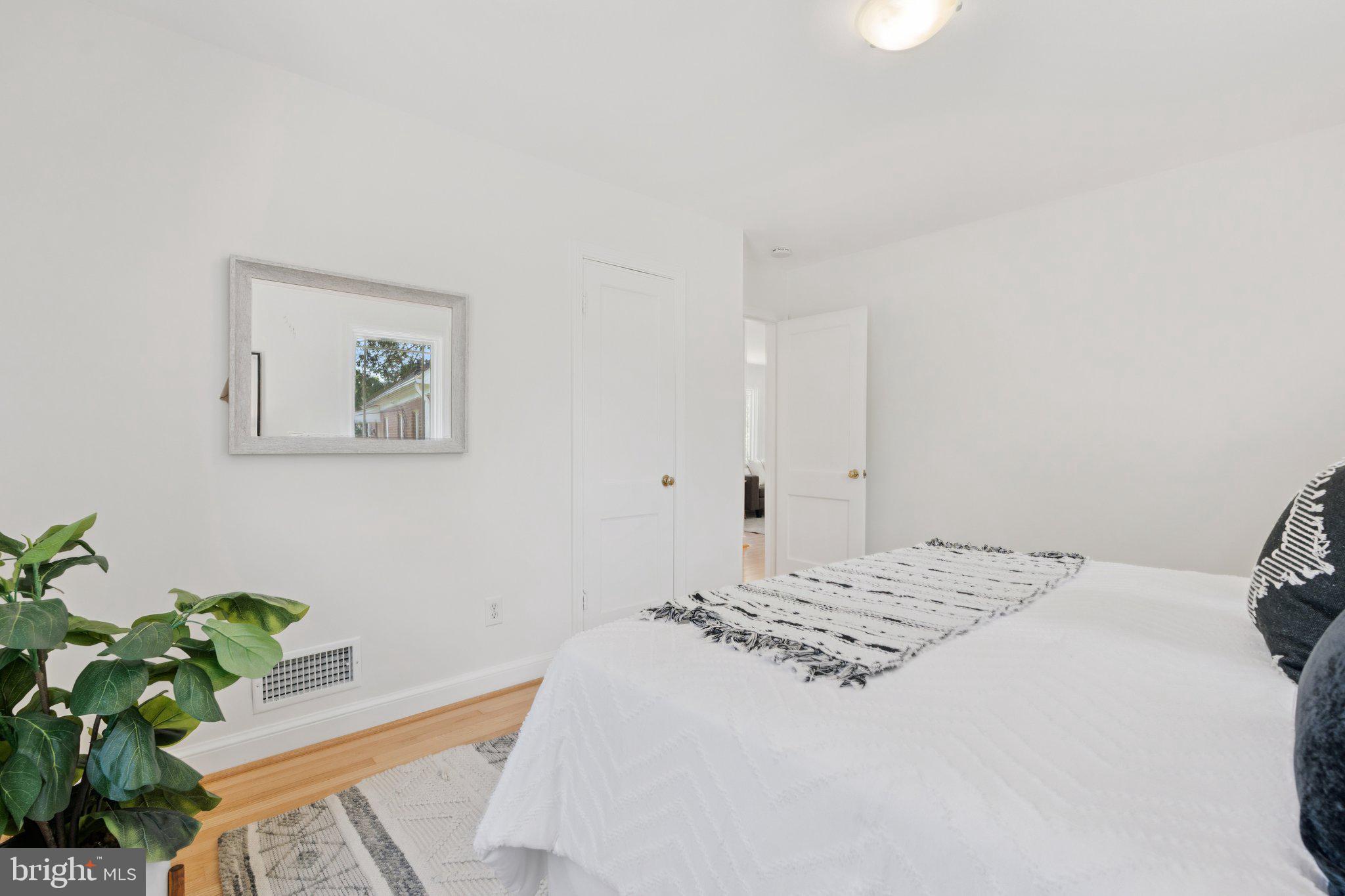 7808 Boston Avenue Silver Spring, MD 20910 - Photo 21 of 39 Bedroom 2