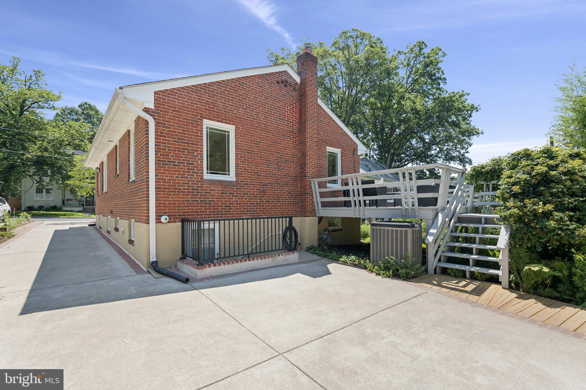 7808 Boston Avenue Silver Spring, MD 20910 - Photo 35 of 39 Rear entrance and additional parking