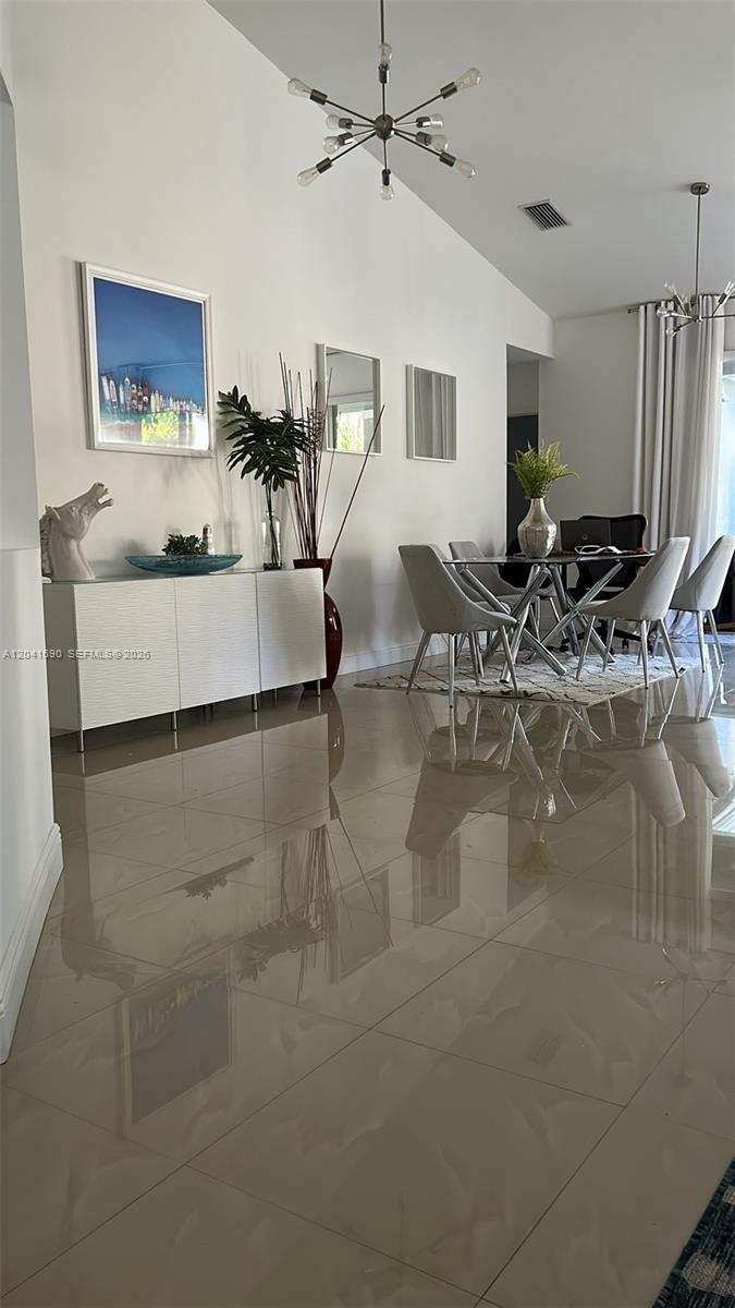 805 Falling Water Road Weston, FL 33326 - Photo 5 of 30