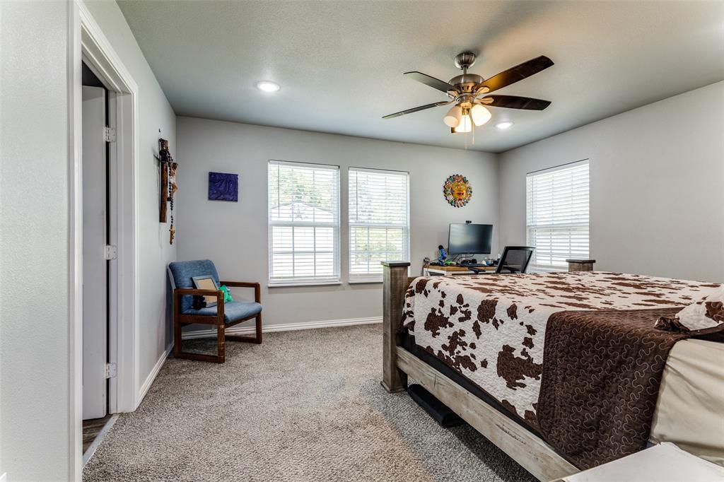 2805 Springdale Road Fort Worth, TX 76111 - Photo 13 of 23