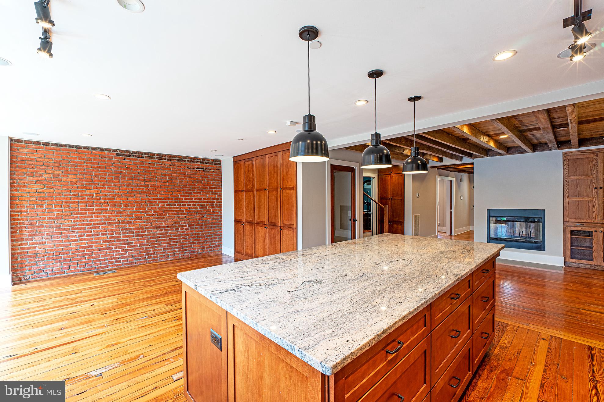 325 D Street Southeast Washington, DC 20003 - Photo 16 of 59