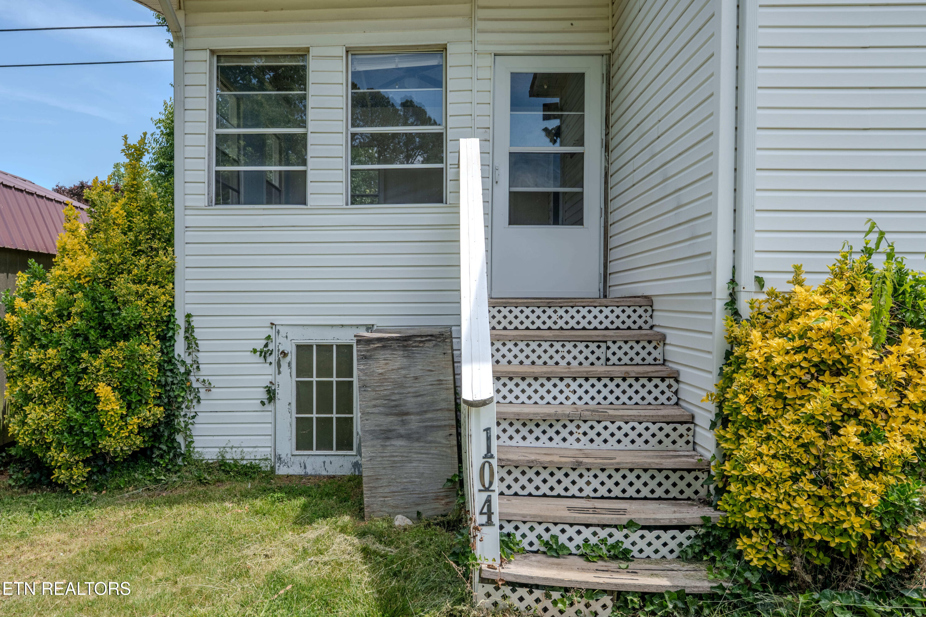 108 North Knob Creek Road Seymour, TN 37865 - Photo 6 of 60 104NKnobCreekRd-7