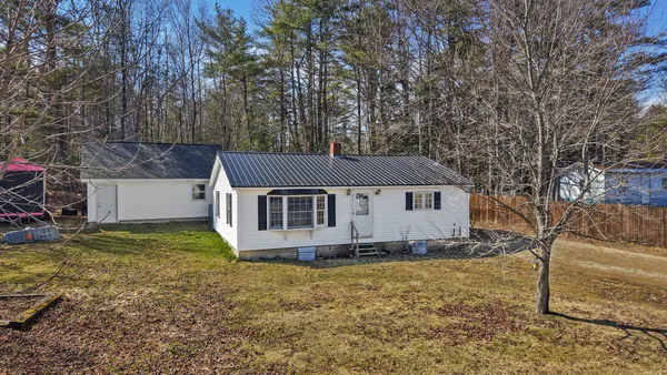 $239,000 | 238 Swan Lake Avenue, Belfast, ME 04915
