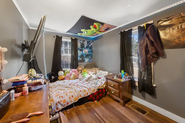 $239,000 | 238 Swan Lake Avenue, Belfast, ME 04915