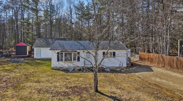 $239,000 | 238 Swan Lake Avenue, Belfast, ME 04915