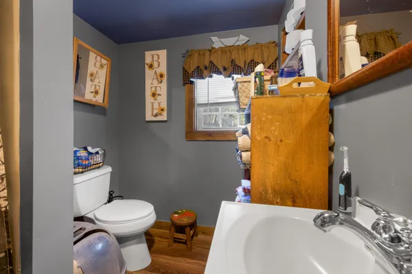 $239,000 | 238 Swan Lake Avenue, Belfast, ME 04915